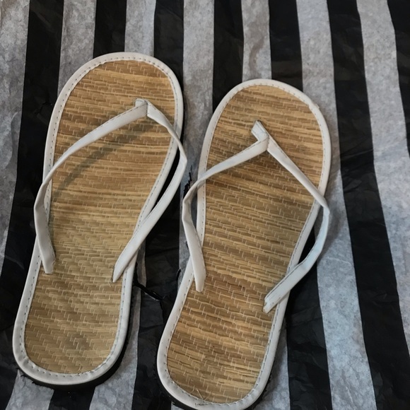 Flip Flops - Picture 1 of 2